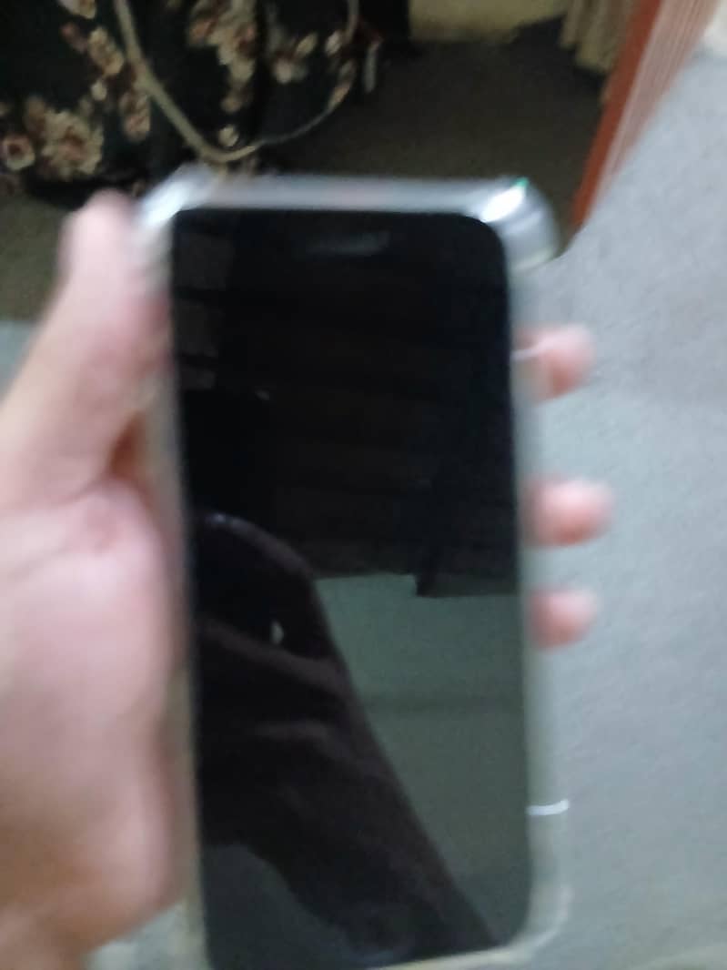 Apple iPhone 7 Plus 5