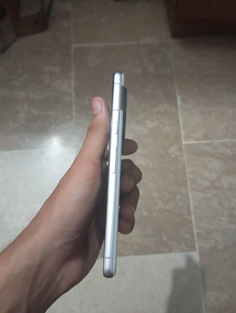 Google Pixel 7 3