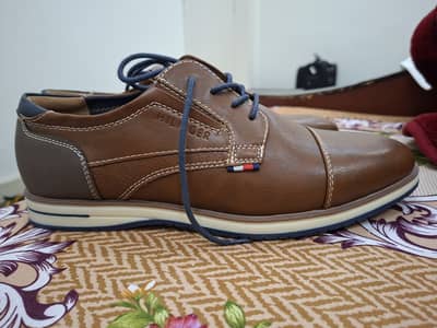 Tommy Hilfiger URBAN Oxford Brand New