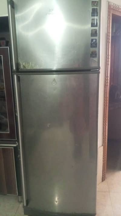 dawlance refrigerator