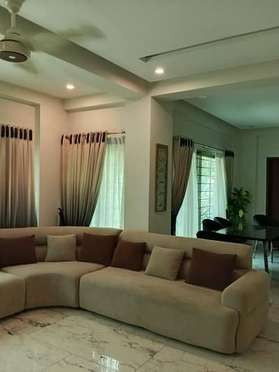 7 Seater L-Shaped Sofa Set with Round Center Seat for Sale in Askari10
