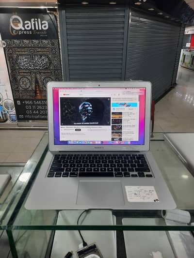 MacBook Air 2017 | Core i5 | 8GB RAM | 128GB SSD | Original Charger