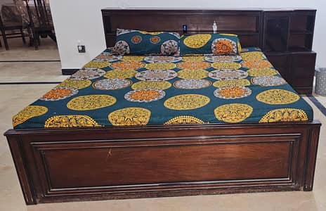Complete Bed set For Sale
