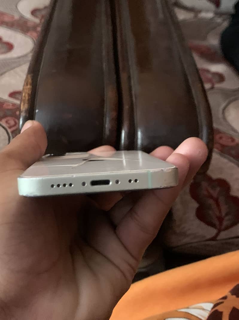 Apple iPhone 12 mini 0