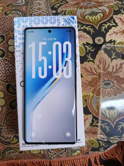 Tecno CAMON 40 Pro