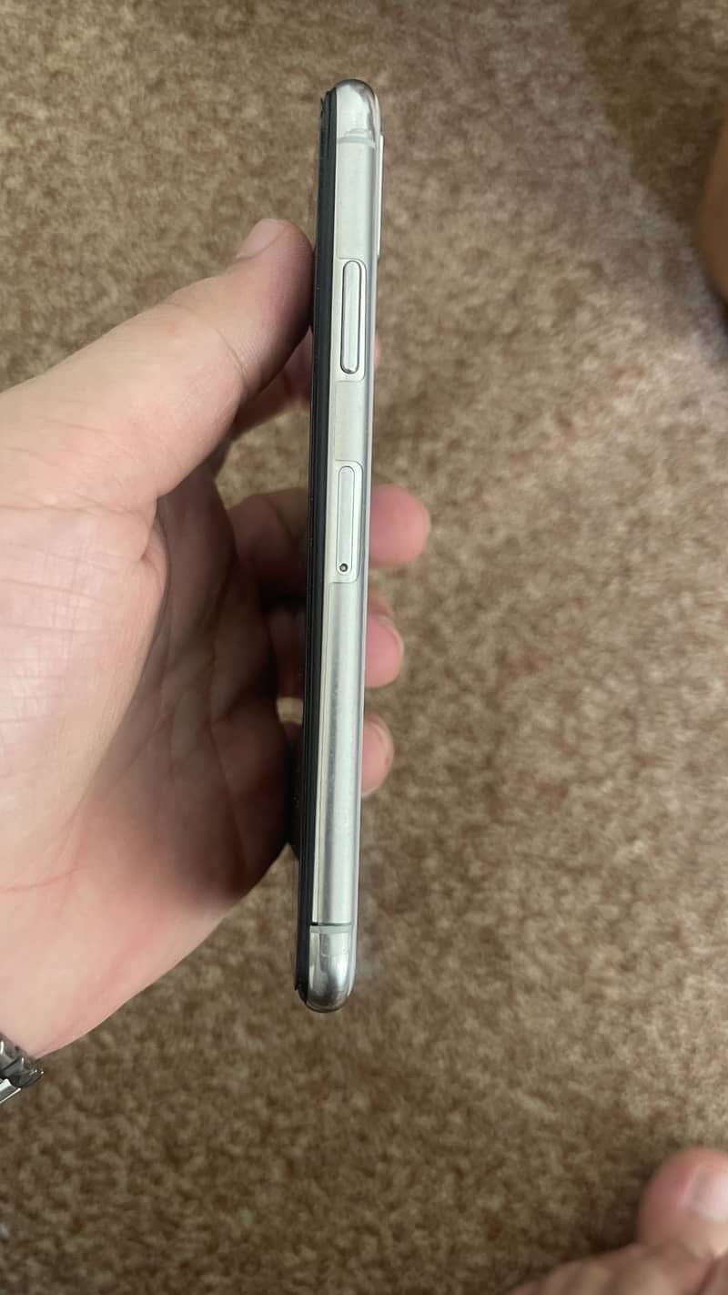 Apple iPhone X 2