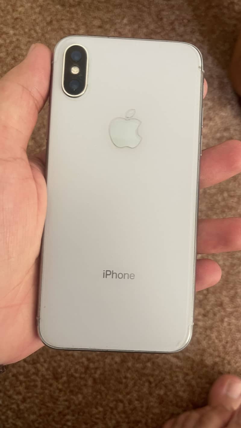 Apple iPhone X 4