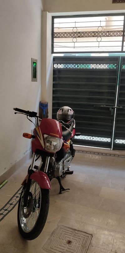 Honda deluxe 125