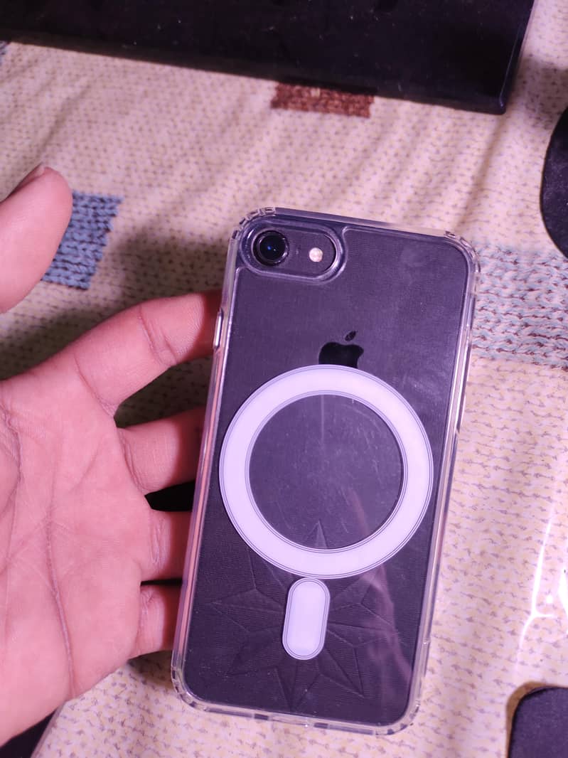 Apple iPhone 7 4