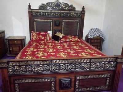 sofa be Hy abhi or 2 side table be hy