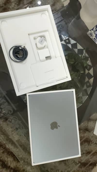 Macbook air M4 chip 16gb 512gb