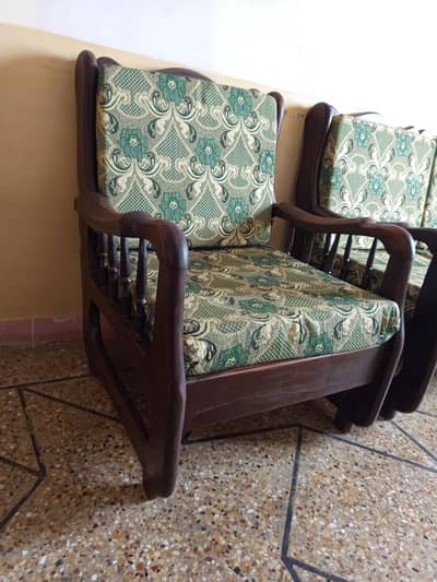 5 Seater Wooden Sofa Set + Table + 2 Side Table For Sale