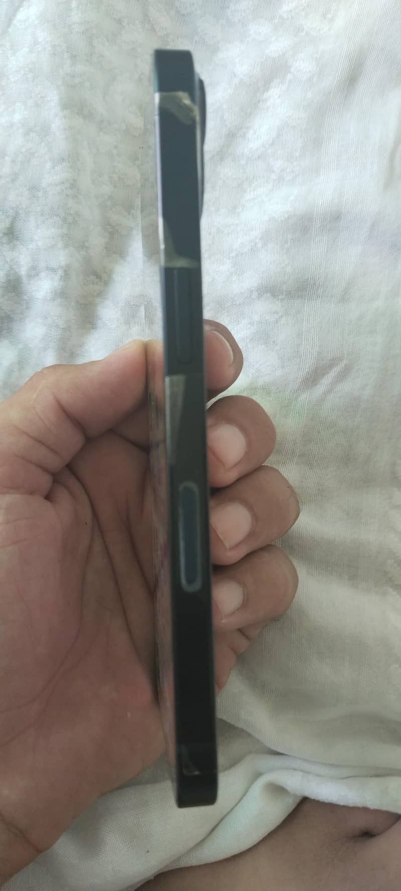 Apple iPhone 13 2