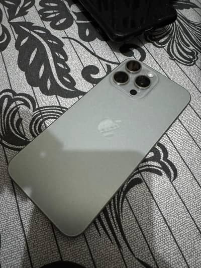 iPhone 15 Pro Max Jv