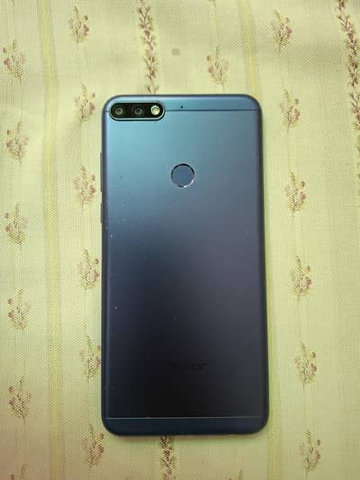 Honor 7C