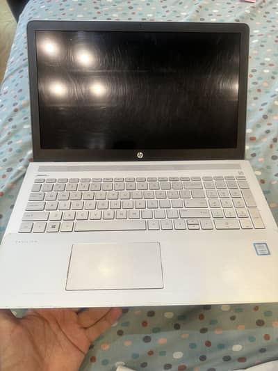 HP pavilion 8th Gen Touch screen - 16 GB Ram - 1 TB SSD