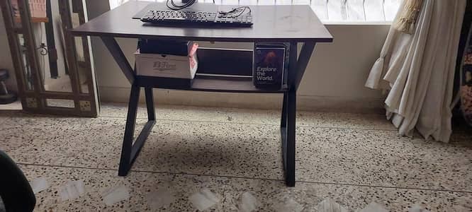View sonic monitor VG2440 with Table and chair.