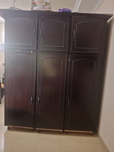 Wood almari