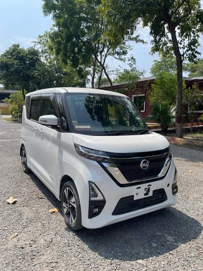 Nissan Roox 2022