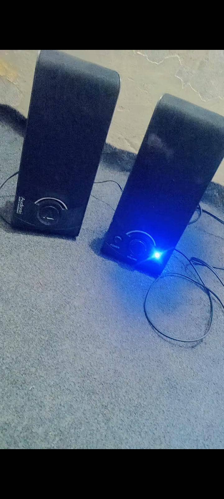AUDIONIC BRAND 2