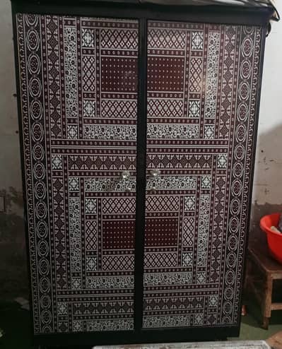 Hard wooden big large size wardrobe/almirah