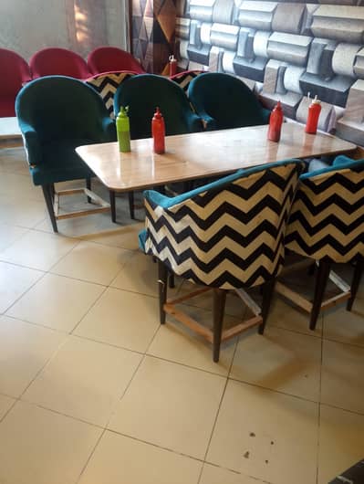 Running pizza fast-food restaurant for sale