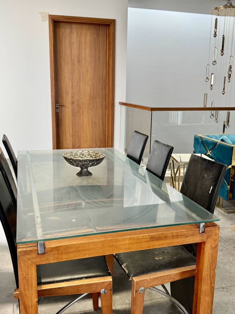 Dinning Table 4
