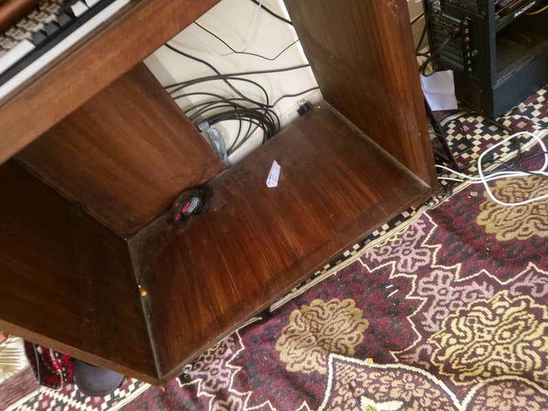 Solid Wood Computer Table / PC Desk with Keyboard Tray 5