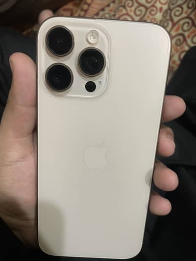 Apple iPhone 16 Pro Max