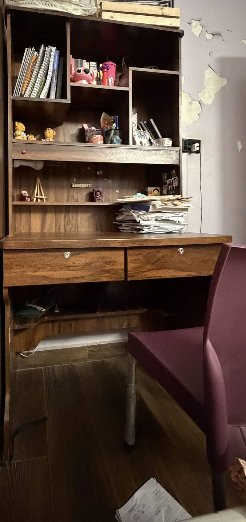 Study table 0