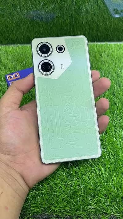Tecno CAMON 20 (8+8gb,,256gb)