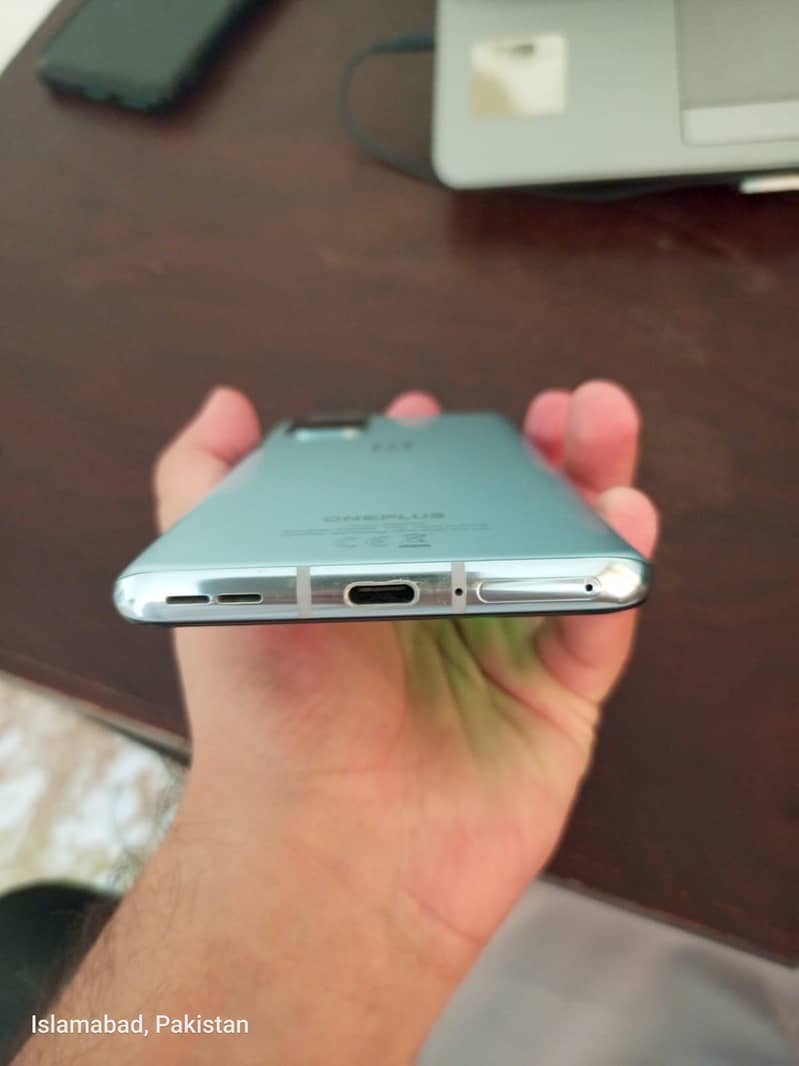 One Plus 8T 4