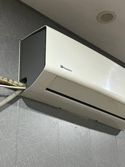 Dawlance 1 ton inverter AC