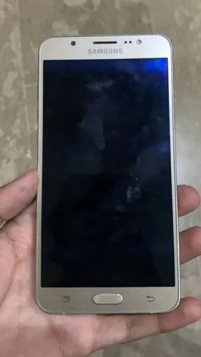 Samsung Mobile J7 Core