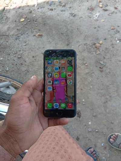 Apple iPhone SE