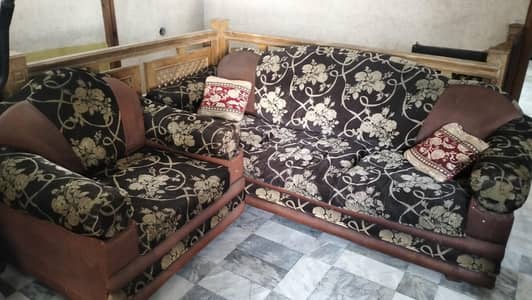 urgent sale low price used sofa