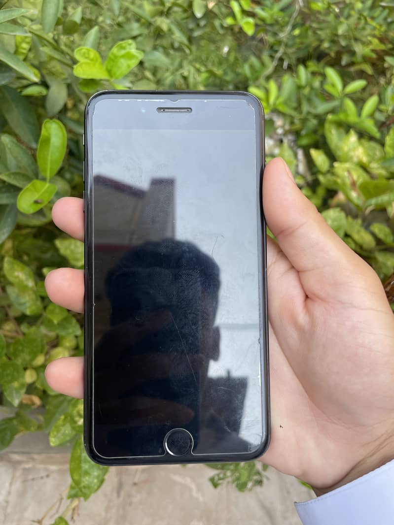 Apple iPhone 7 Plus 4