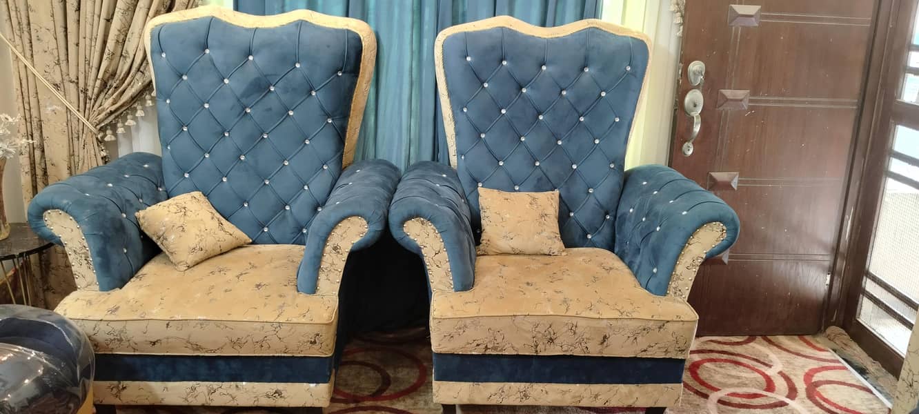 crown style Sofa 0