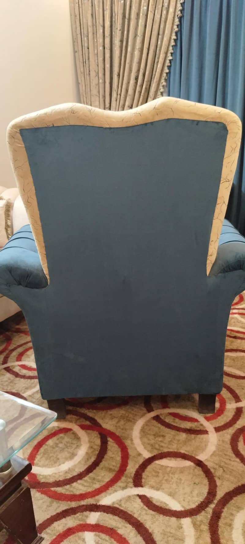 crown style Sofa 3