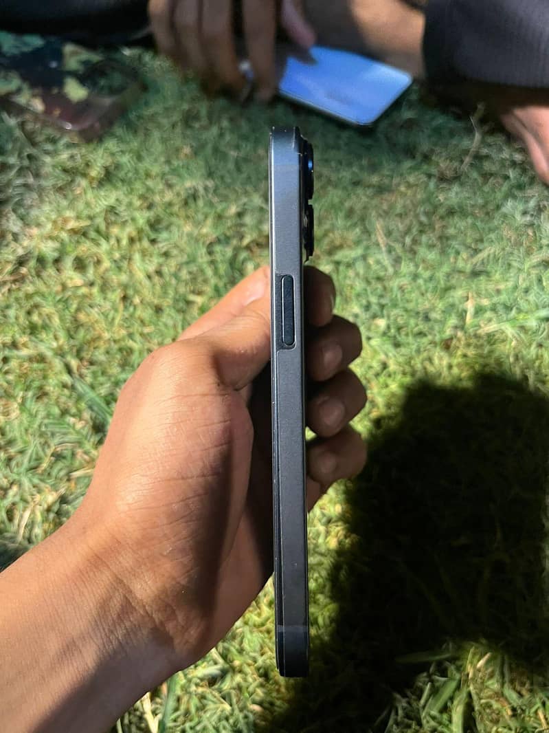 Apple iPhone 14 5