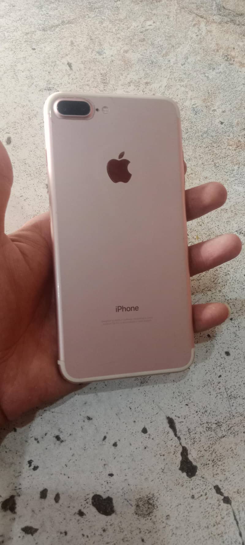 Apple iPhone 7 Plus 4