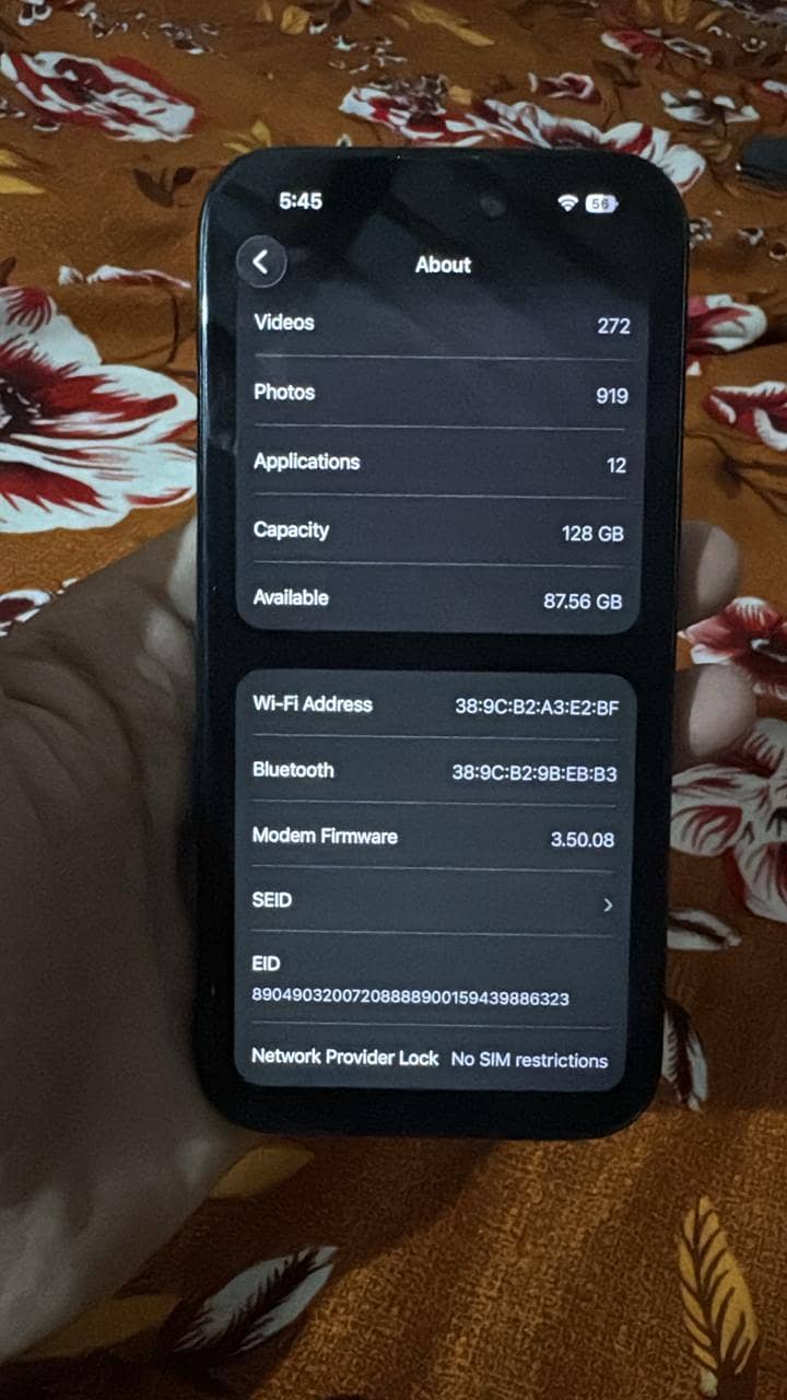 Apple iPhone 15 6