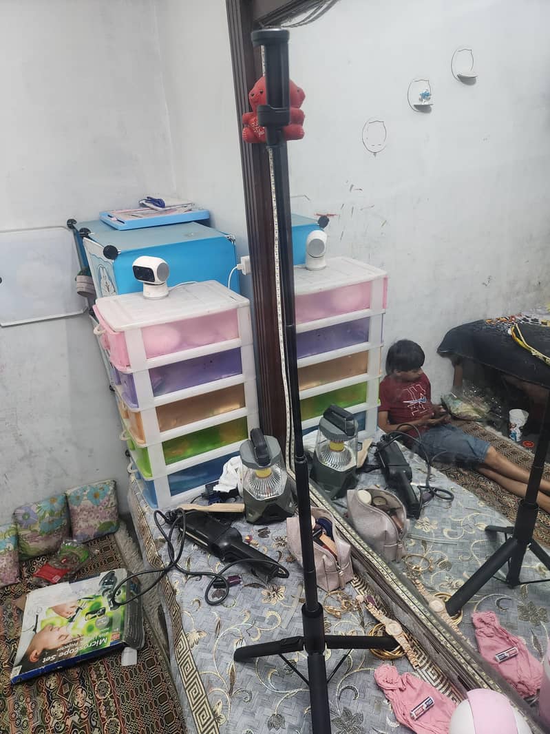 mobile stand 1