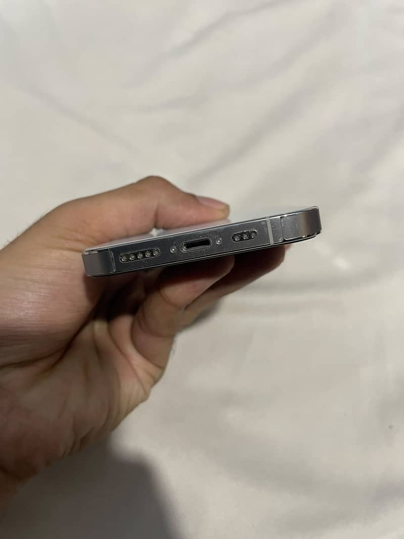 Apple iPhone 14 Pro 1