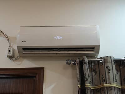 Gree 1 Ton Non-inverter ac
