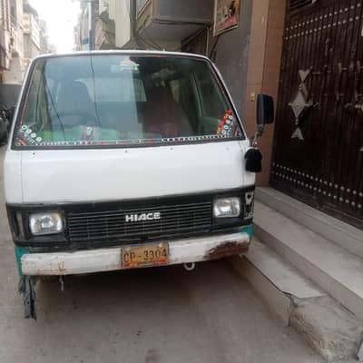 Toyota hiace 12 seater diesel engine 2L contact 03702191033