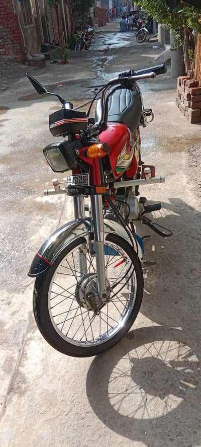 Honda CD 70 2022/23 Full brand new condition hy