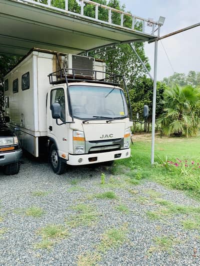 jac 1042 commercial truck
