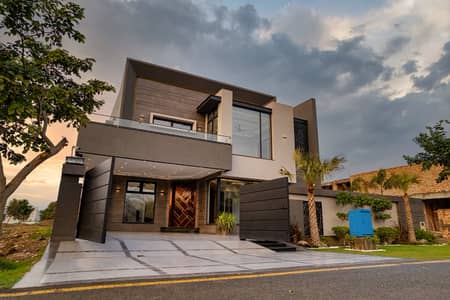 1-Kanal Elegant And Luxury Bungalow Near McDonald In DHA phase 7 (very cheap Deal)