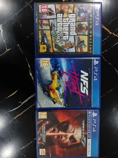 ps4 cds in negotiable price and exchange also possible